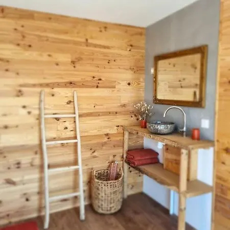 Holiday home Le L ' O D G E Du Parc En Pleine Nature Saint-Martin-le-Gaillard